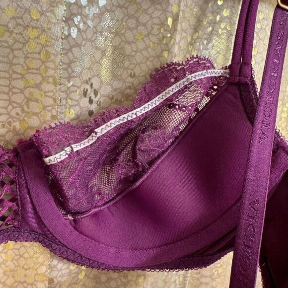 Vintage Victorias Secret Plum Purple Lace Unlined Demi Bra 34C - Picture 7 of 8